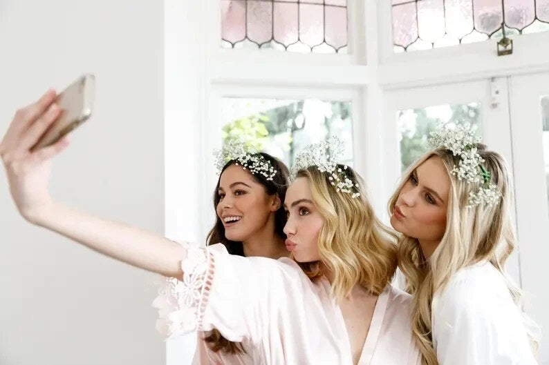 NAME AND TITLE (BRIDE, BRIDESMAID ETC) PRINT SATIN LACE ROBE (AVAILABLE IN 8 COLOURS & SIZES 8 - 20)