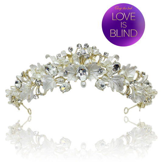 AMY FROM LOVE IS BLIND S6 CELEBRITY INSPIRED - BAROQUE HANDCRAFTED PEARL AND RHINESTONE TIARA SILVER OR GOLD