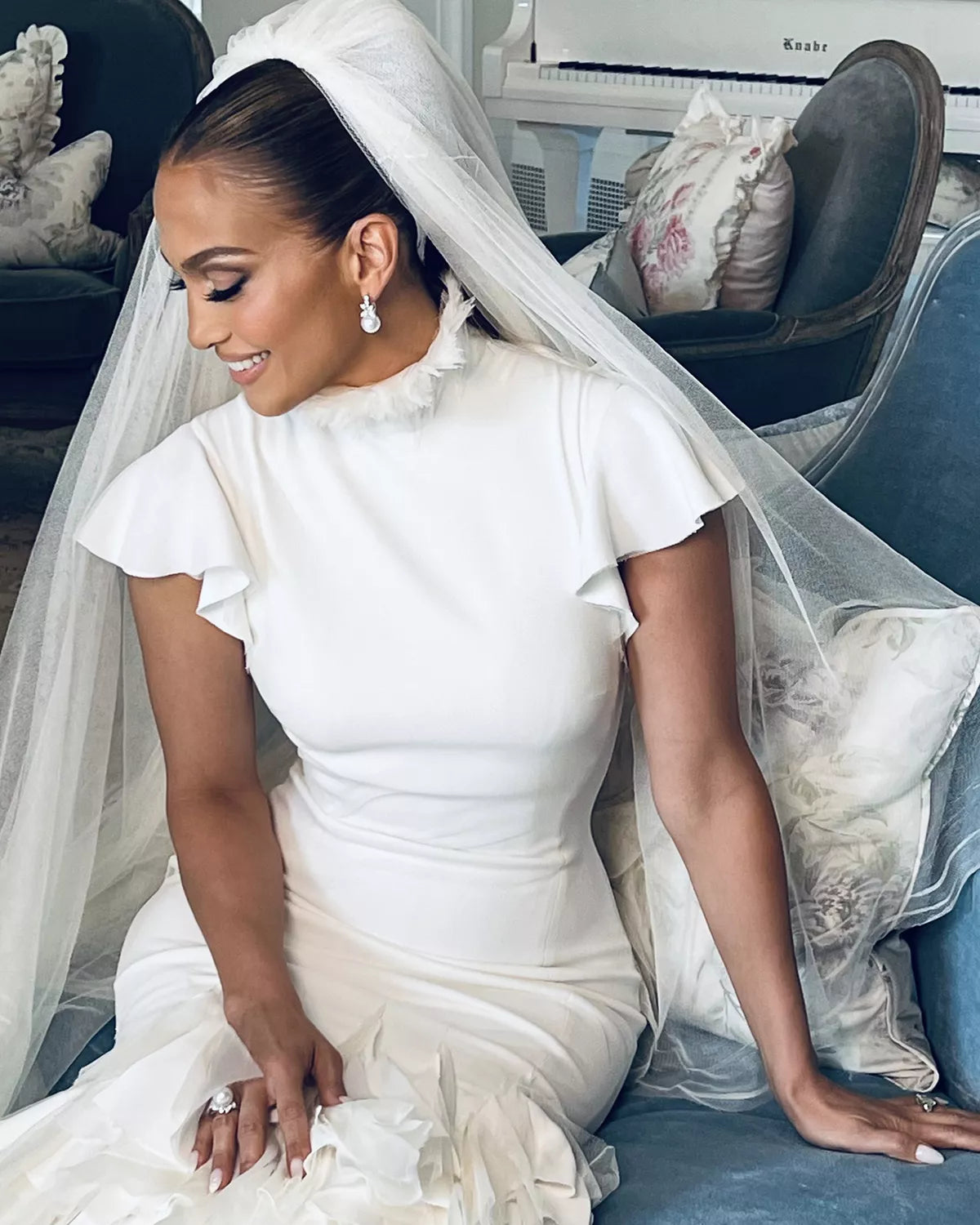JENNIFER LOPEZ CELEBRITY INSPIRED CUBIC ZIRCONIA AND PEARL WEDDING EARRINGS