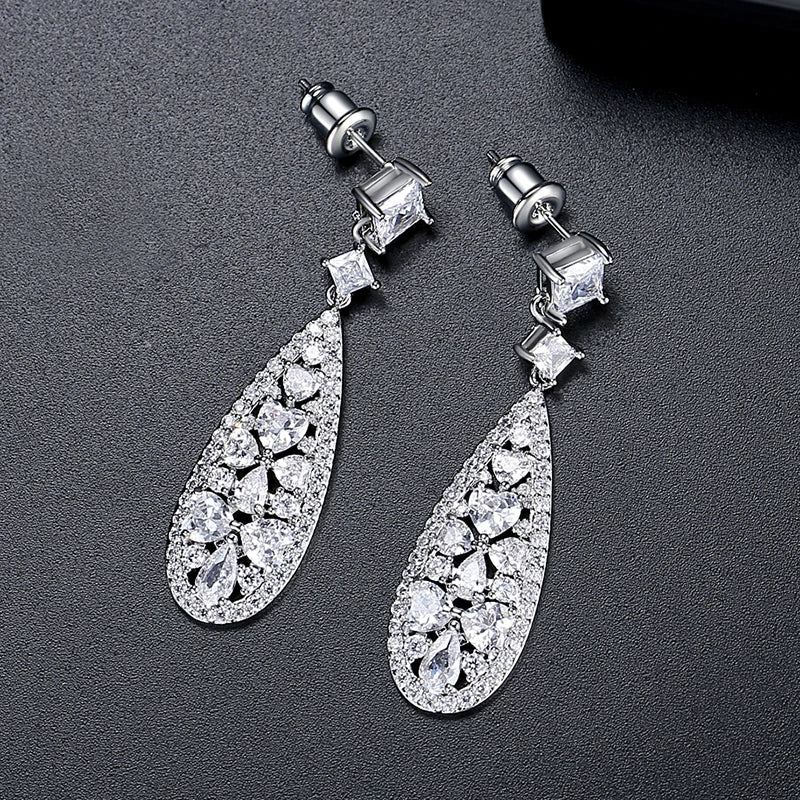 SIA LUXURY SIMULATED DIAMOND EARRINGS