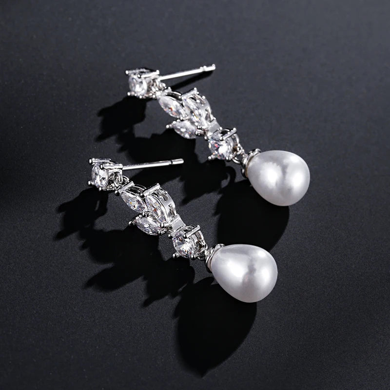 PALOMA LUXURY SIMULATED DROP PEARL AND CUBIC ZIRCONIA NECKLACE AND EARRING SET