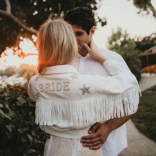 CROPPED FRINGE JACKET IN WHITE