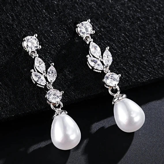 PALOMA LUXURY SIMULATED DROP PEARL AND CUBIC ZIRCONIA NECKLACE AND EARRING SET
