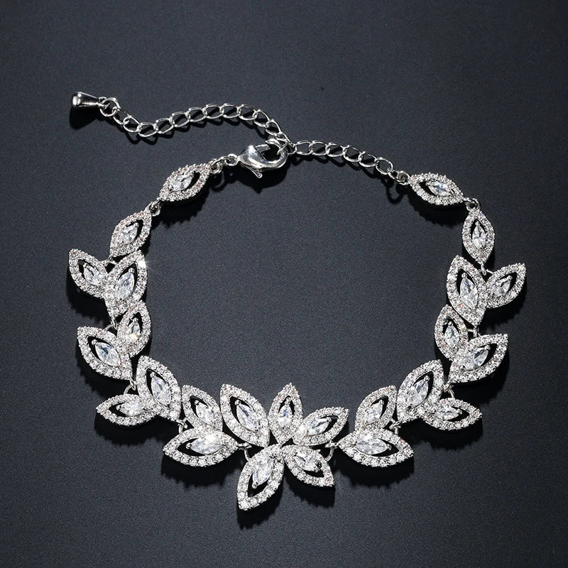 LEONORE CRYSTAL EARRING AND BRACELET SET IN SILVER