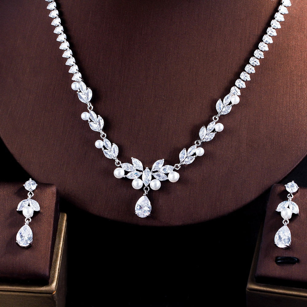 AUDREY CRYSTAL AND SIMULATED PEARL DROP NECKLACE AND EARRING SET